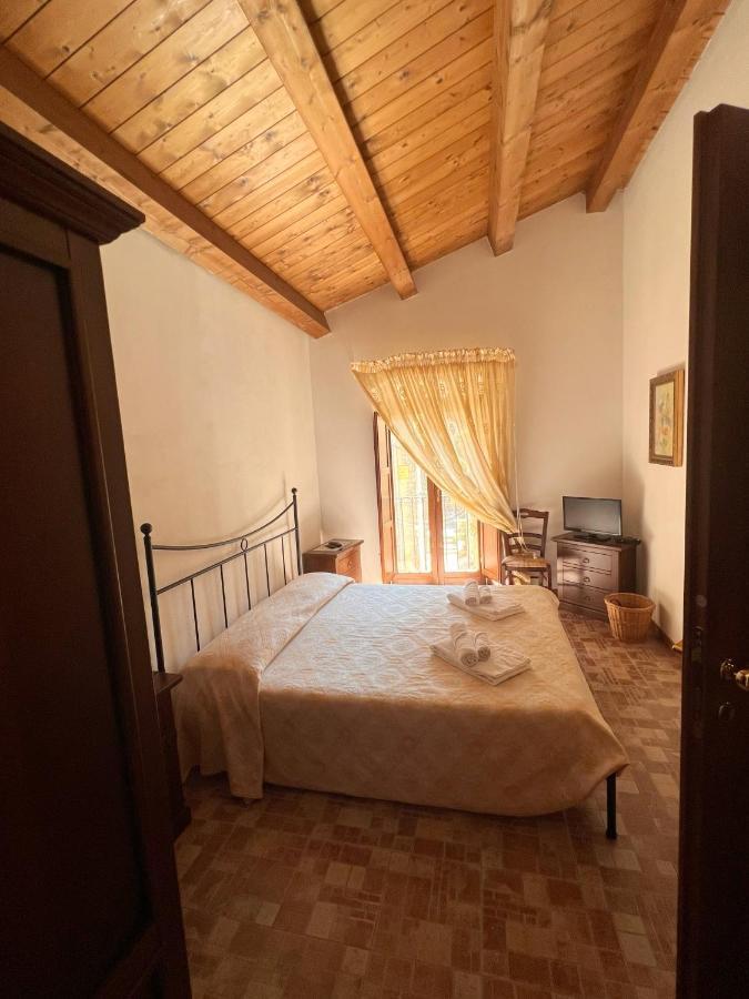 Centro Storico Modica - 2 Min A Piedi Da Corso Umberto I Apartment Luaran gambar
